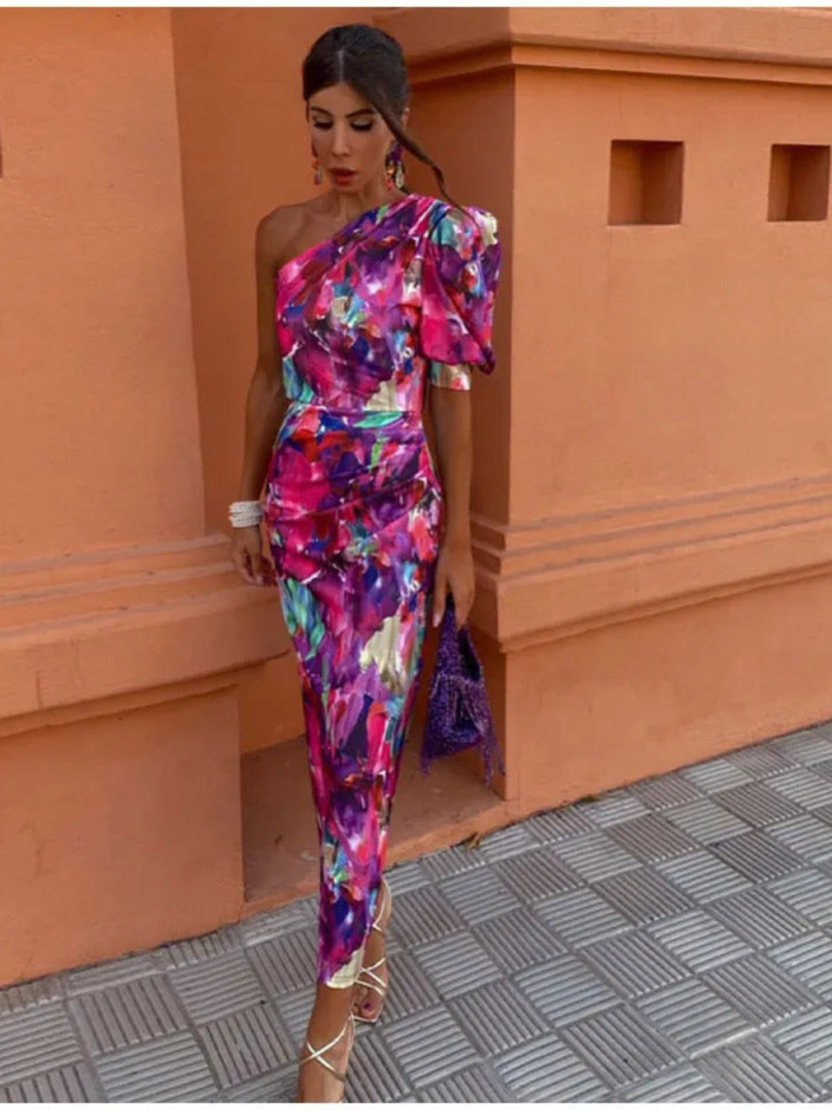 Rive™ | Robe midi à épaules violettes