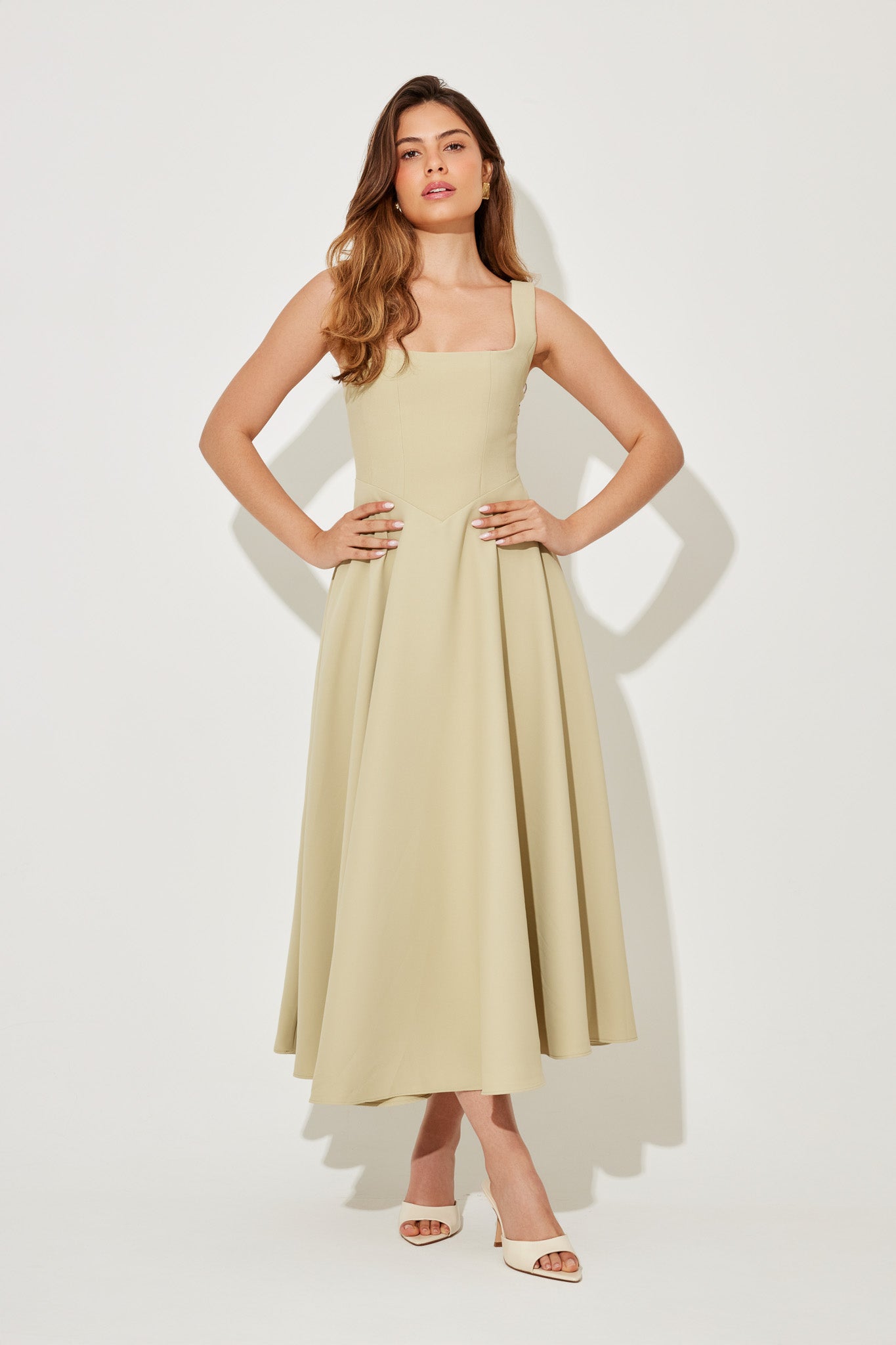 Rive™ | Robe midi fluide intemporelle